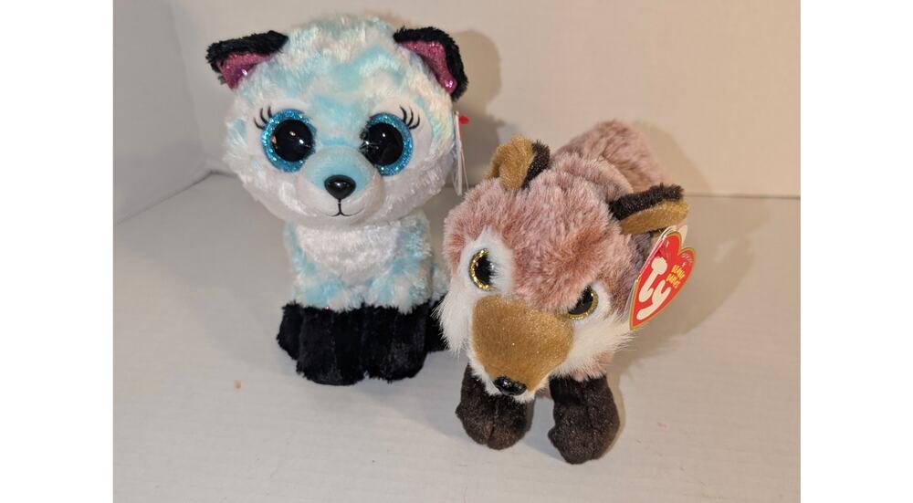 Lot 2 New 6" TY Beanie Babies Plush Atlas Chevron & Fredrick Foxes